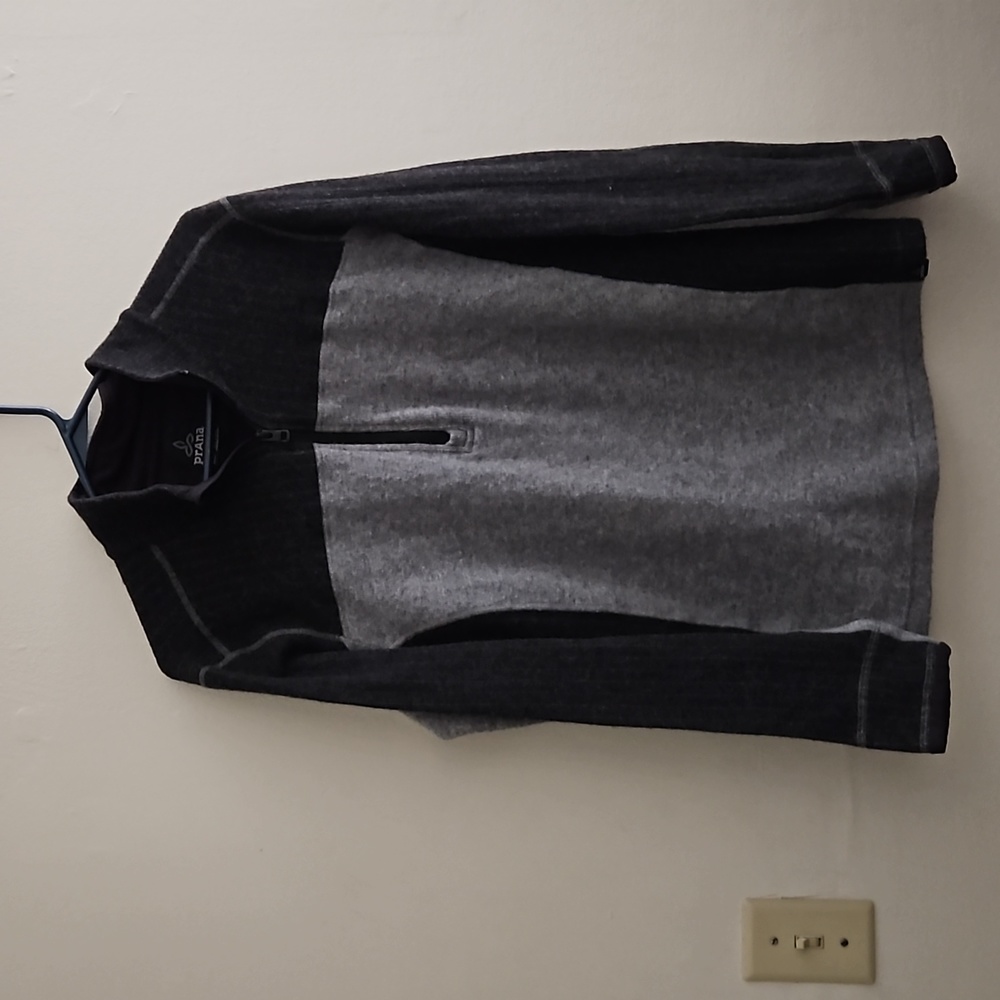 Medium PRANA Sweater - Picture 2 of 5